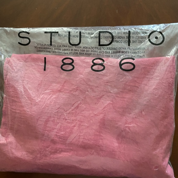 NWT Rose colored top - Picture 3 of 5